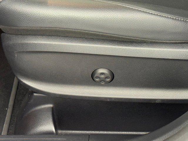 used 2021 Mercedes-Benz GLB 250 car, priced at $25,999