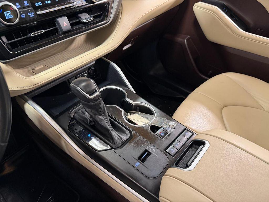 used 2021 Toyota Highlander car, priced at $27,000