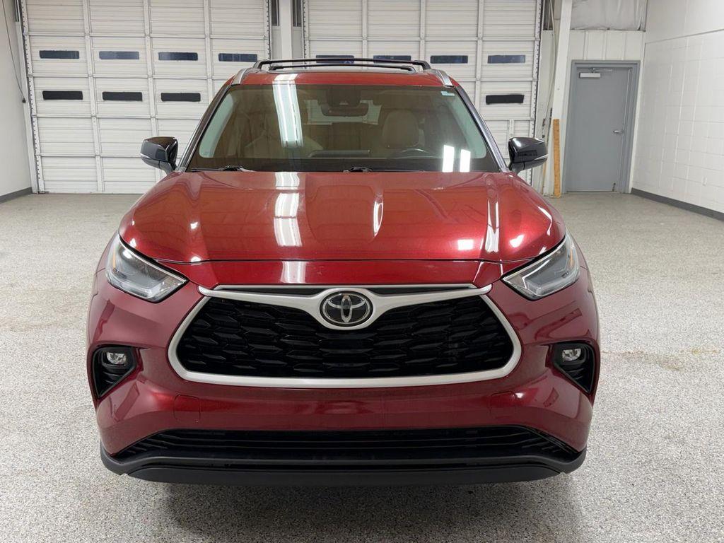 used 2021 Toyota Highlander car, priced at $27,000