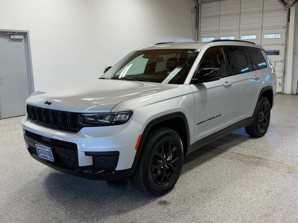 used 2024 Jeep Grand Cherokee L car, priced at $31,000