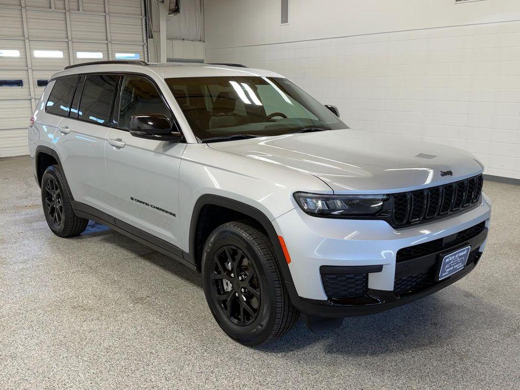 used 2024 Jeep Grand Cherokee L car, priced at $31,000