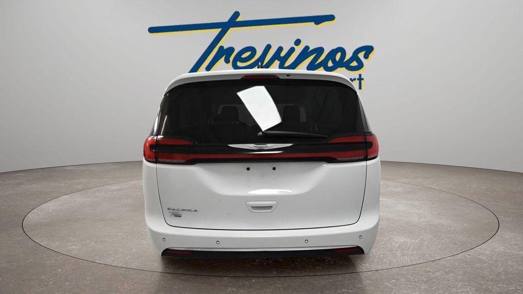 used 2023 Chrysler Pacifica car, priced at $21,500