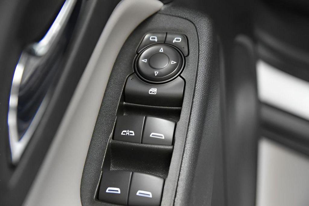 used 2022 Chevrolet Equinox car, priced at $19,220