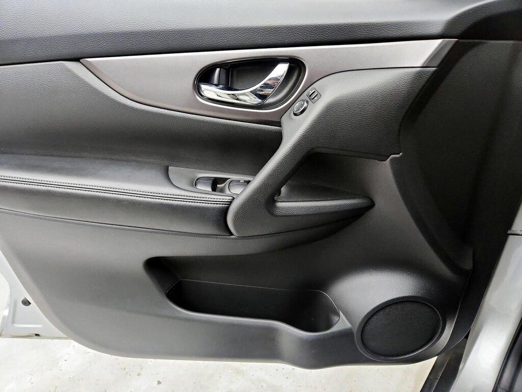 used 2016 Nissan Rogue car, priced at $13,599