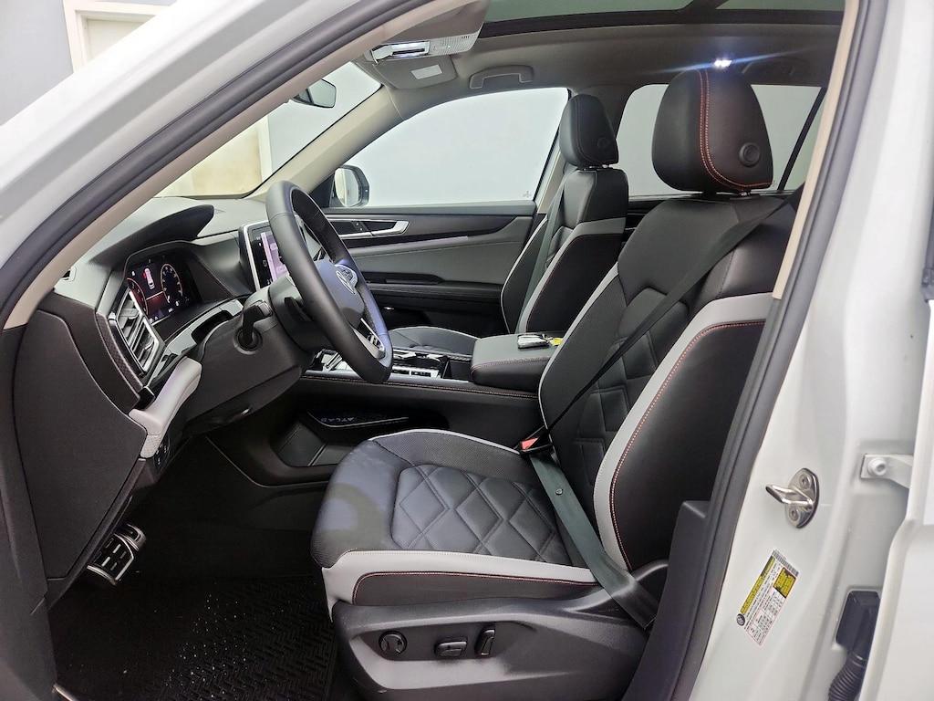 used 2025 Volkswagen Atlas car, priced at $42,998