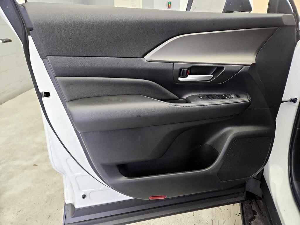 used 2025 Toyota Grand Highlander car, priced at $51,998