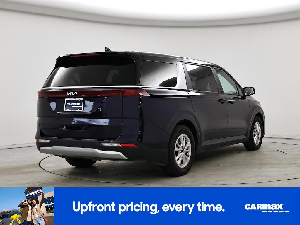 used 2024 Kia Carnival car, priced at $29,998