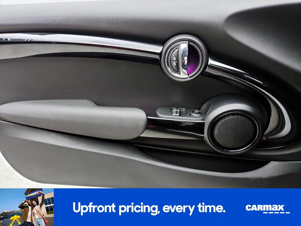used 2019 MINI Hardtop car, priced at $18,998