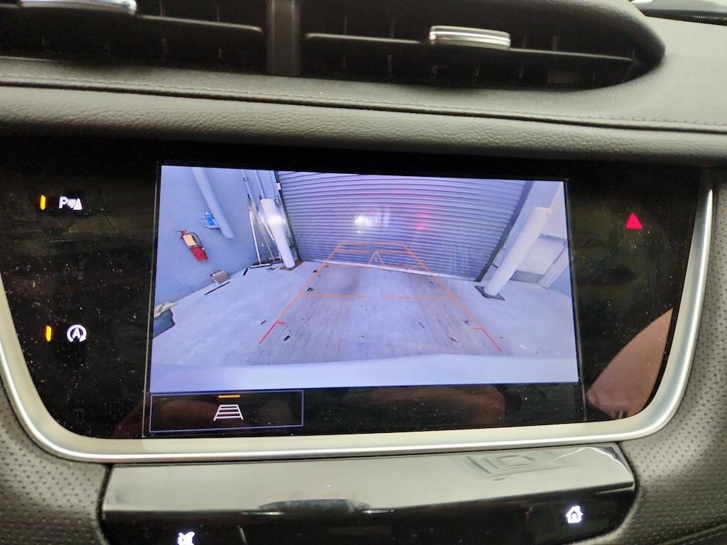 used 2025 Cadillac XT5 car, priced at $37,998