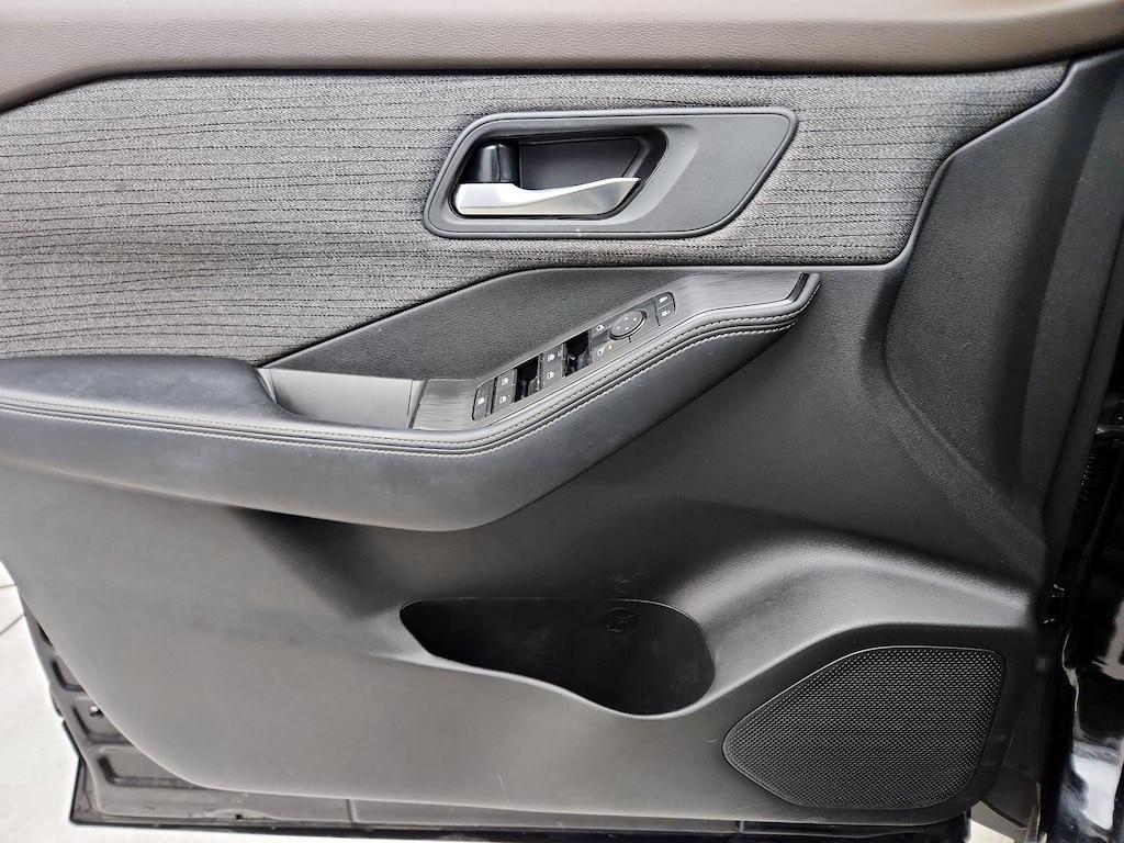 used 2023 Nissan Rogue car, priced at $21,998
