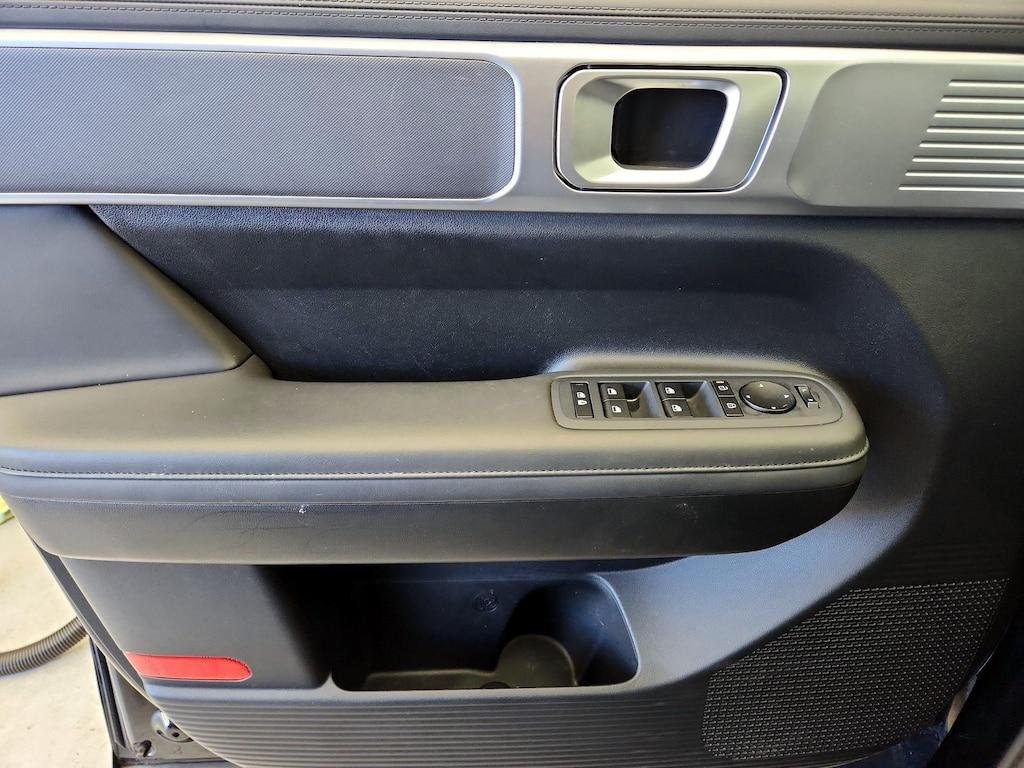 used 2024 Hyundai Santa Fe car, priced at $30,998