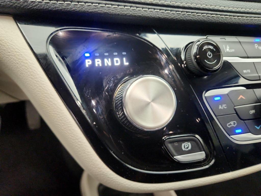 used 2023 Chrysler Pacifica Hybrid car, priced at $25,998
