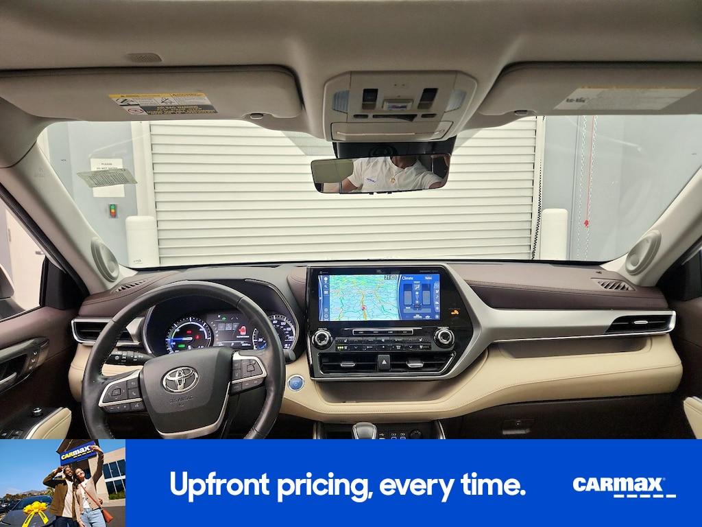 used 2022 Toyota Highlander Hybrid car, priced at $43,998