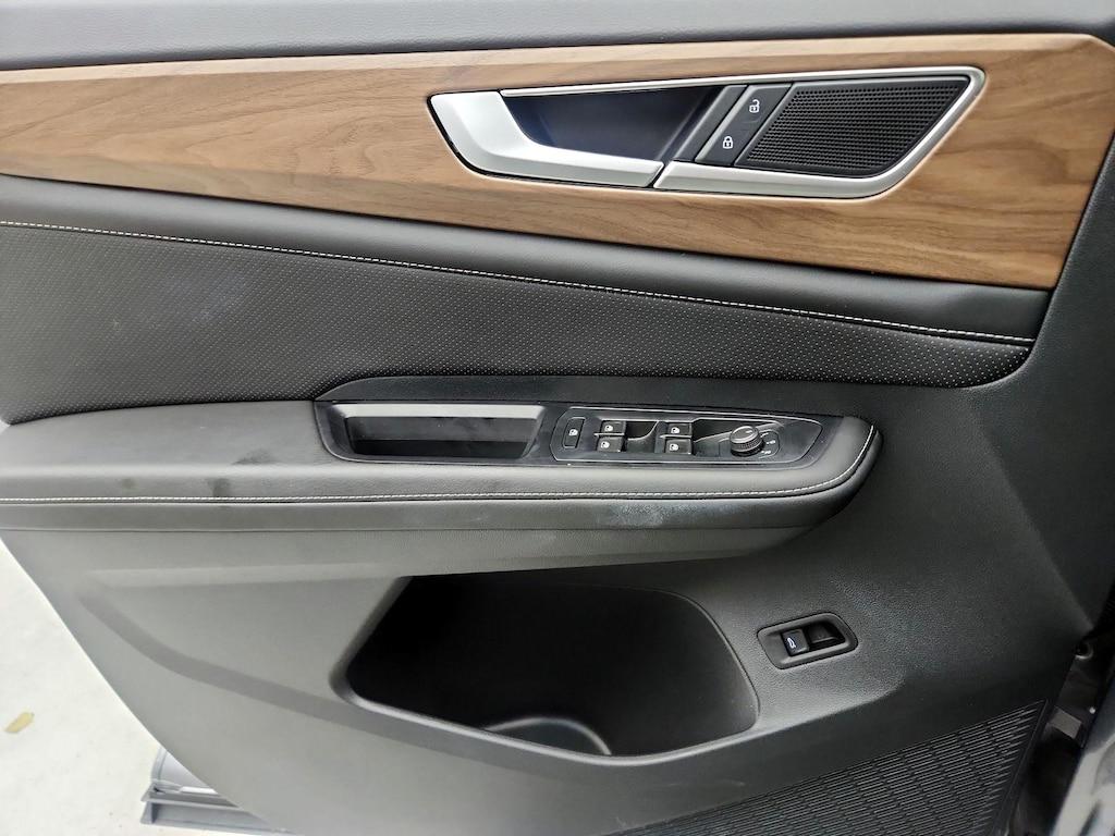 used 2025 Volkswagen Atlas car, priced at $36,998