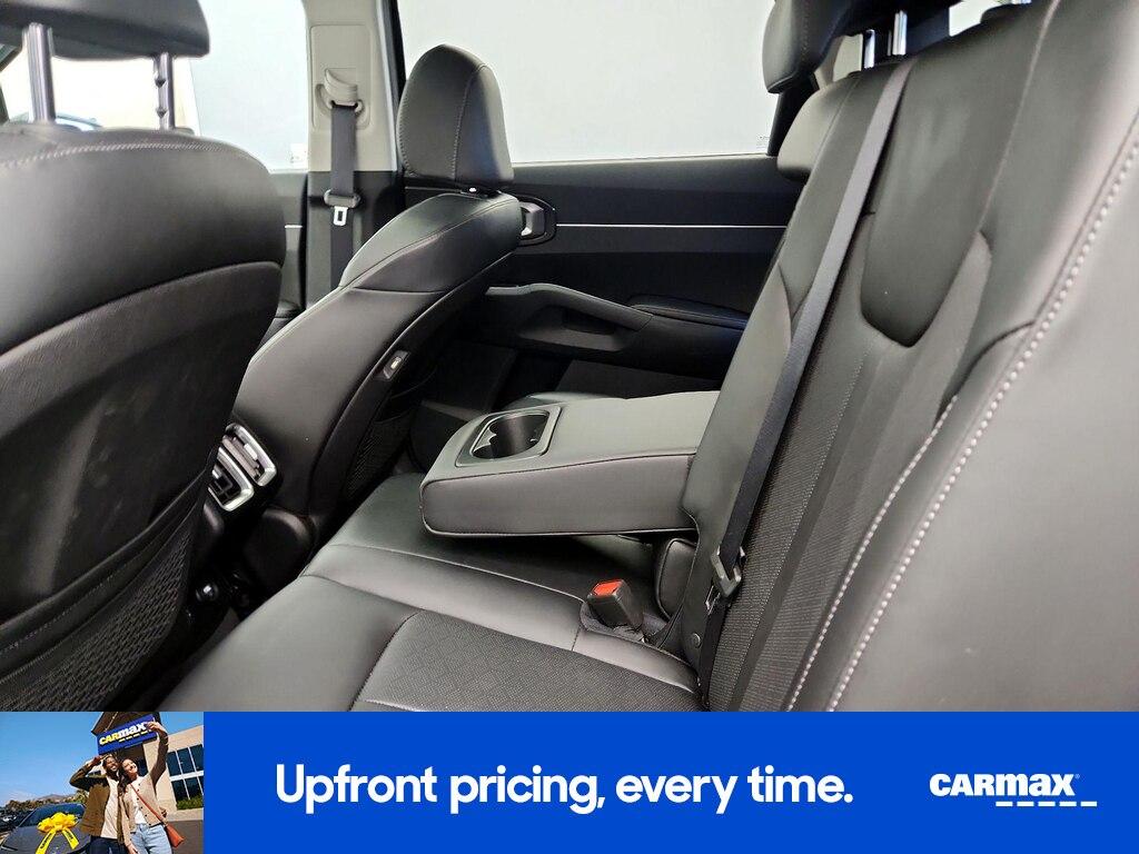 used 2023 Kia Sorento car, priced at $29,998