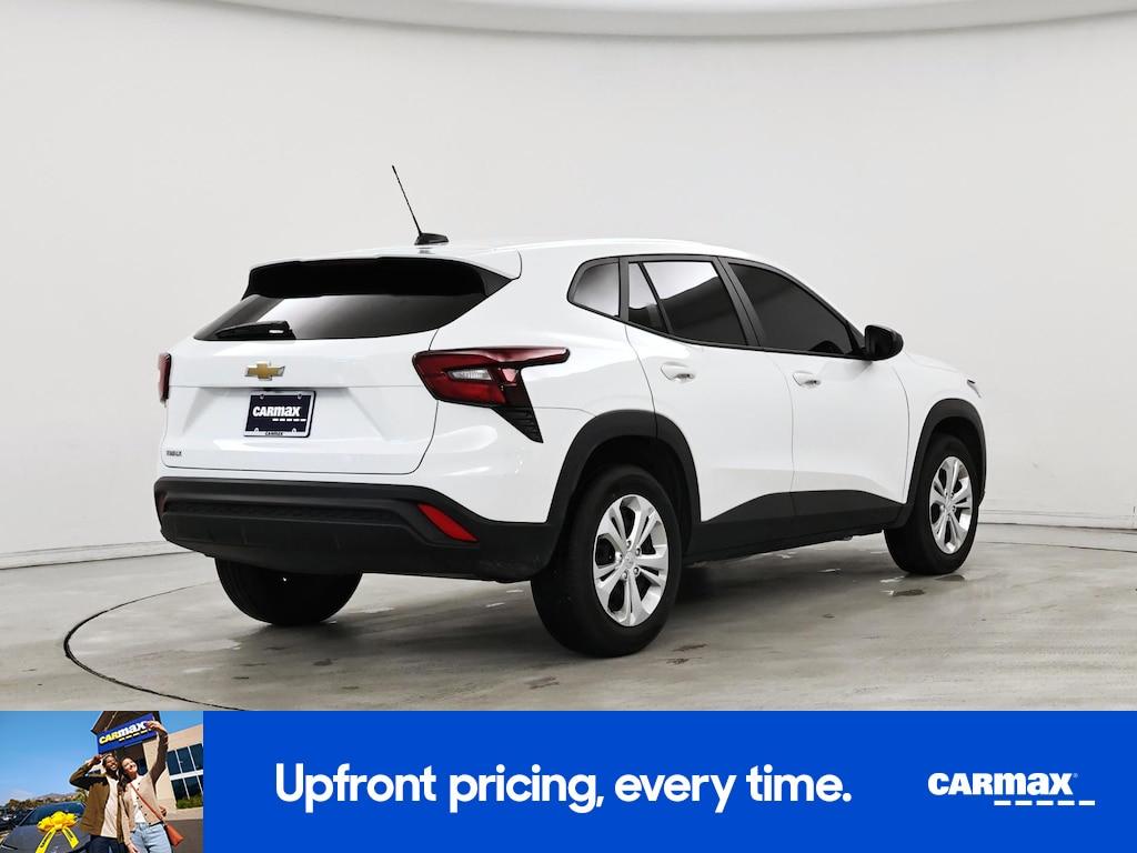 used 2025 Chevrolet Trax car, priced at $21,998