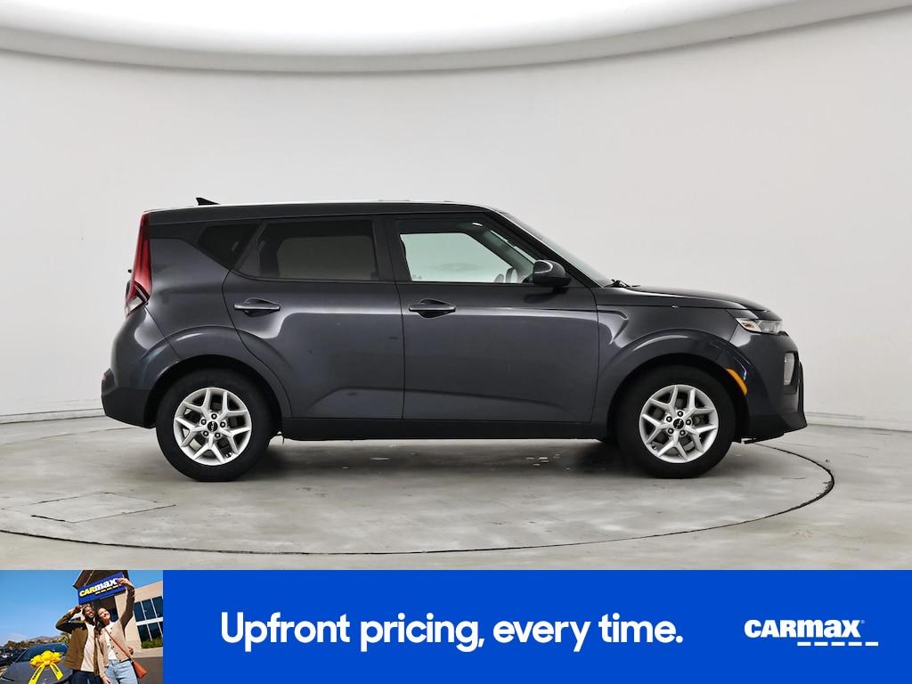 used 2022 Kia Soul car, priced at $15,998