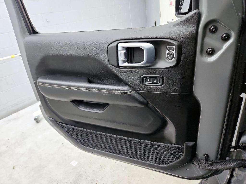 used 2023 Jeep Gladiator car, priced at $34,998