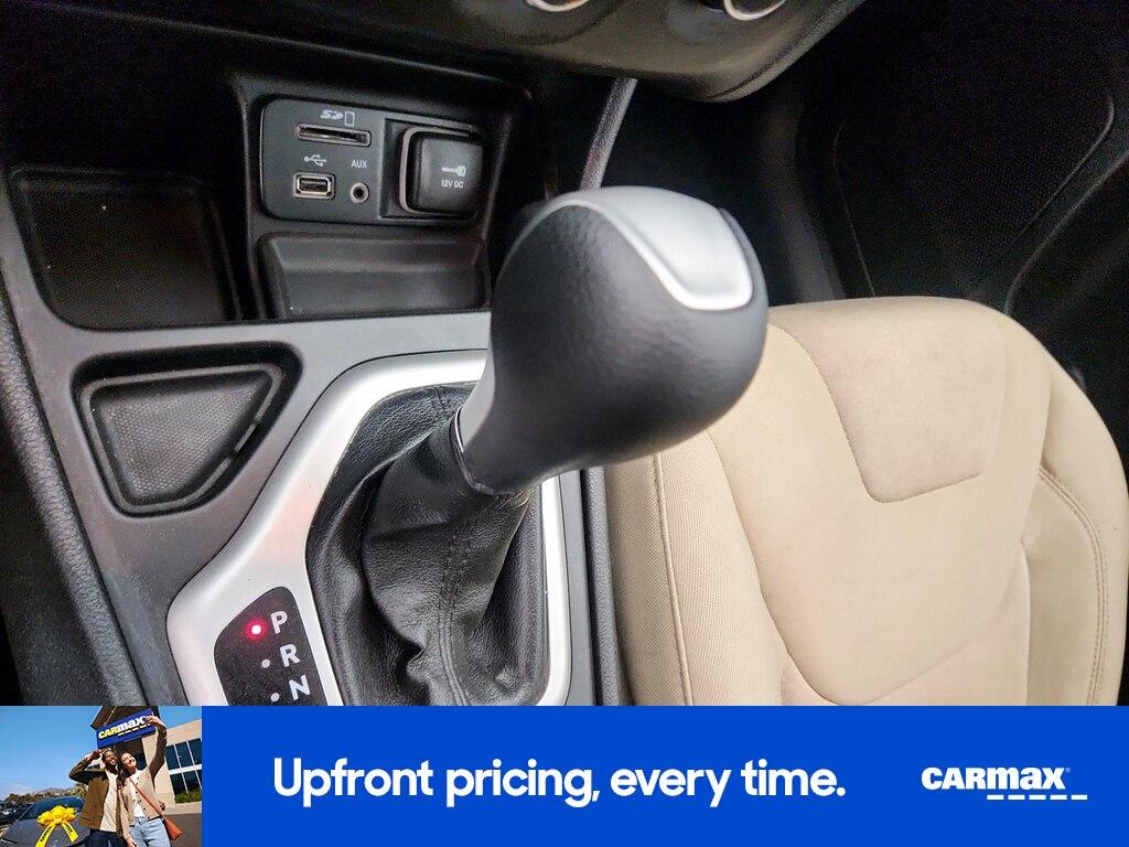 used 2015 Jeep Cherokee car, priced at $13,998