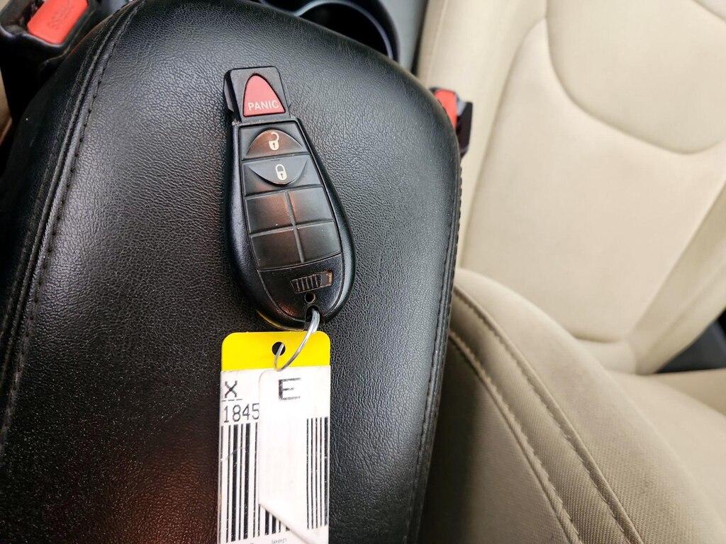used 2015 Jeep Cherokee car, priced at $13,998