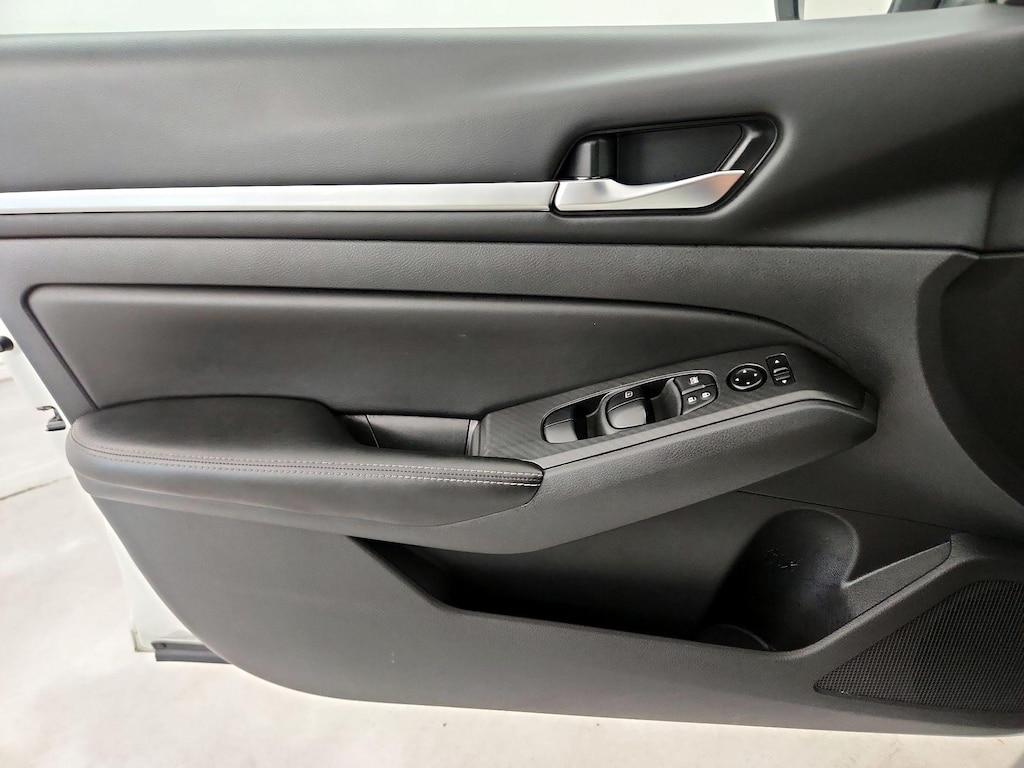 used 2022 Nissan Altima car, priced at $19,998