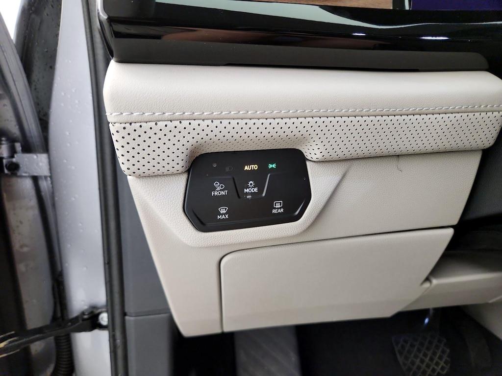 used 2024 Volkswagen Atlas car, priced at $32,998