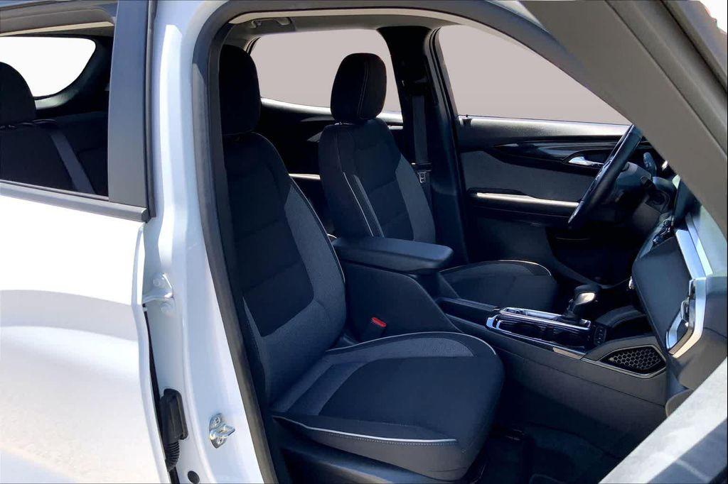 used 2025 Chevrolet TrailBlazer car, priced at $22,813