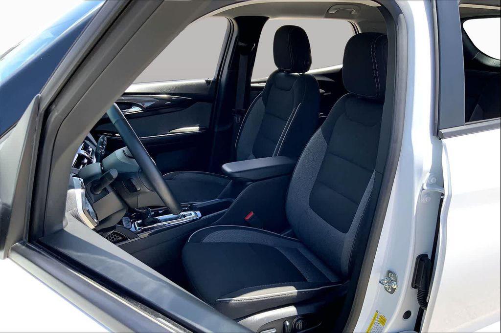used 2025 Chevrolet TrailBlazer car, priced at $22,813