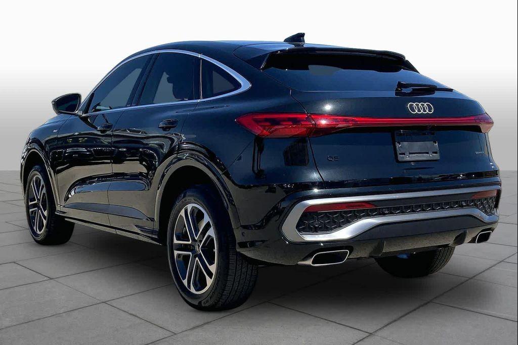 used 2025 Audi Q5 car, priced at $45,700