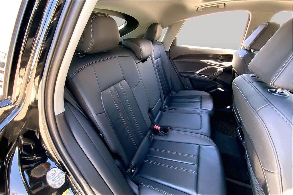 used 2025 Audi Q5 car, priced at $45,700
