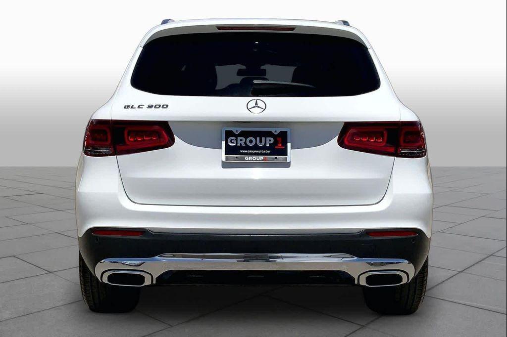 used 2021 Mercedes-Benz GLC 300 car, priced at $25,372