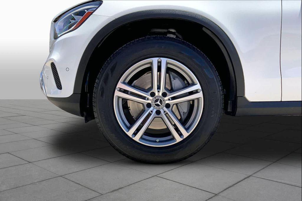 used 2021 Mercedes-Benz GLC 300 car, priced at $25,372