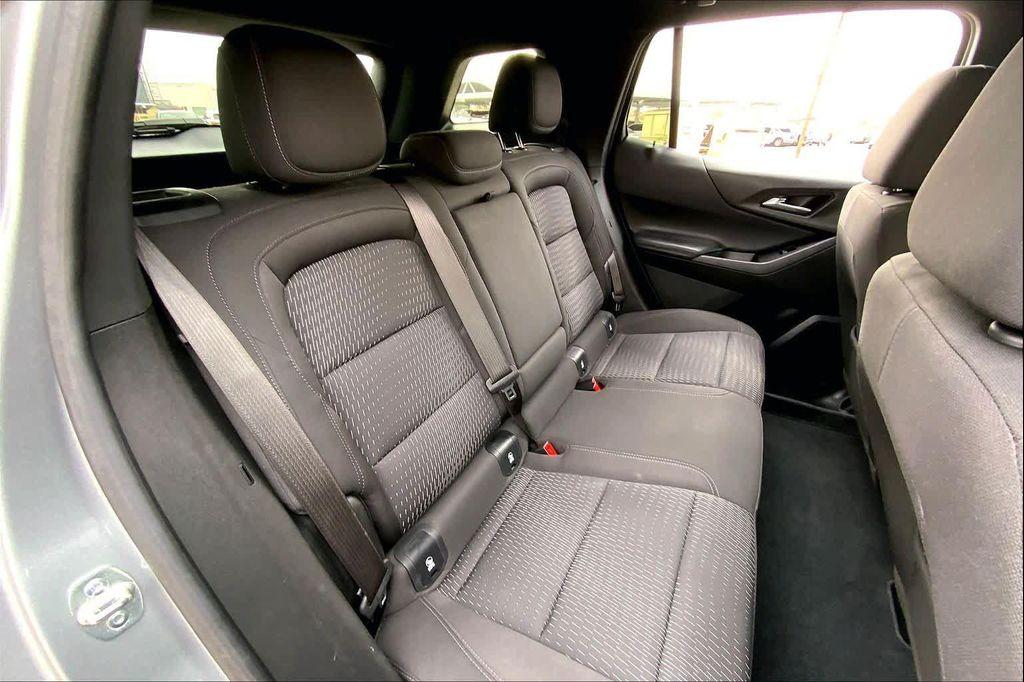 used 2025 Chevrolet Equinox car, priced at $25,429