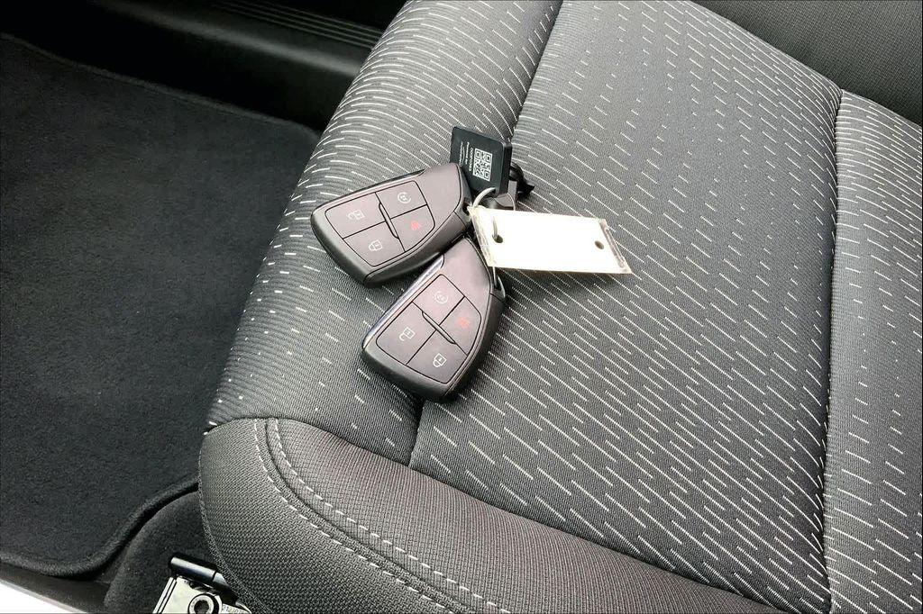 used 2025 Chevrolet Equinox car, priced at $25,429