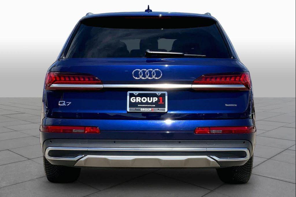used 2021 Audi Q7 car, priced at $25,004