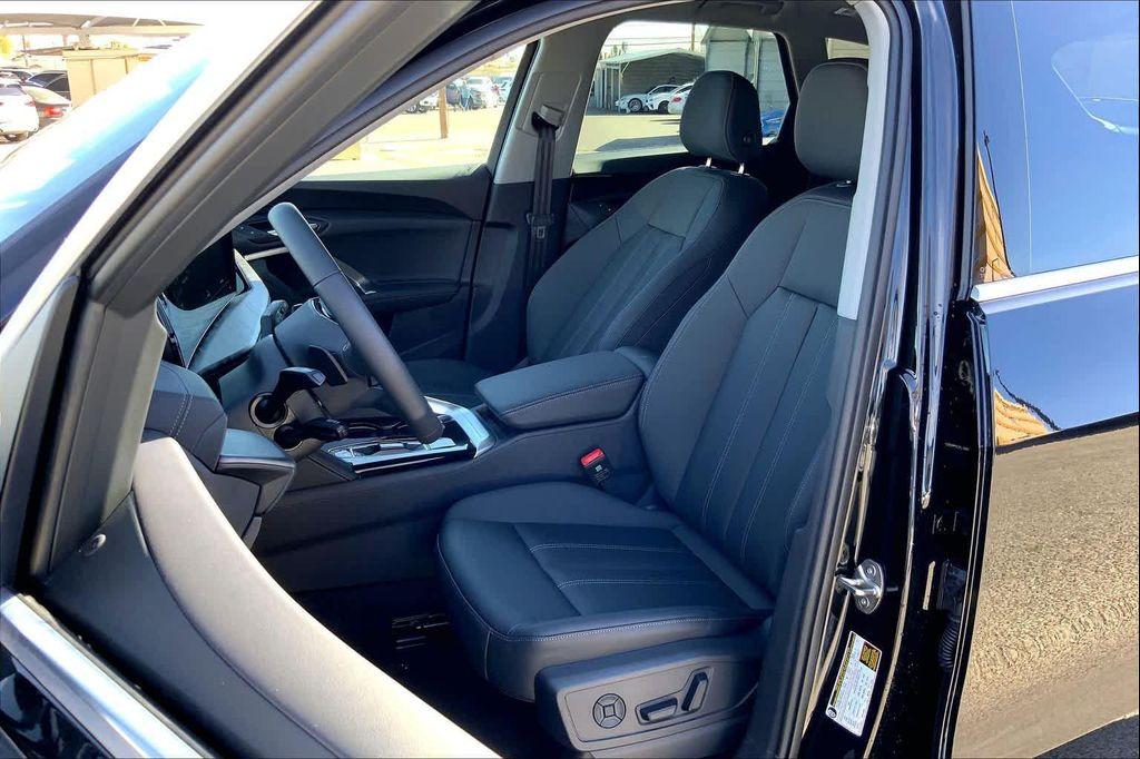 new 2025 Audi Q5 car, priced at $55,756