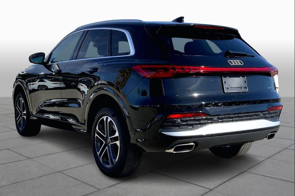 new 2025 Audi Q5 car, priced at $55,756