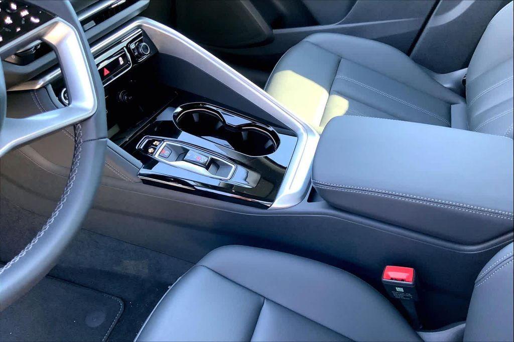 new 2025 Audi Q5 car, priced at $55,756