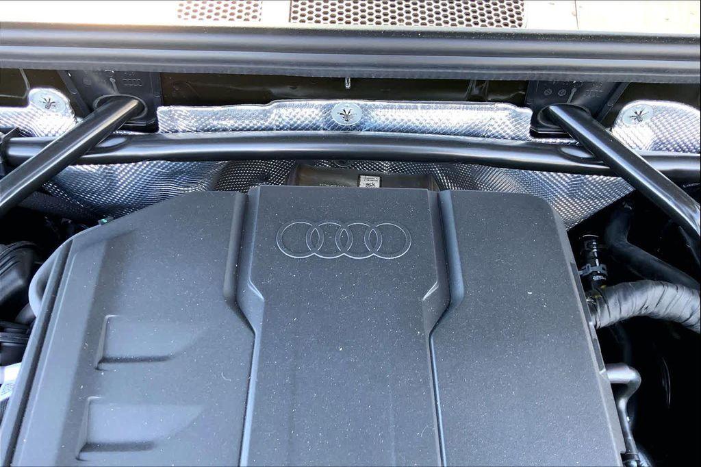 new 2025 Audi Q5 car, priced at $55,756