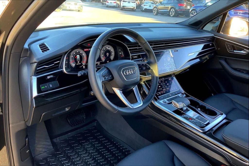 used 2025 Audi Q7 car, priced at $55,545