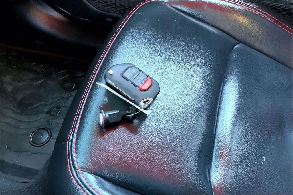 used 2021 Jeep Wrangler Unlimited car, priced at $34,915