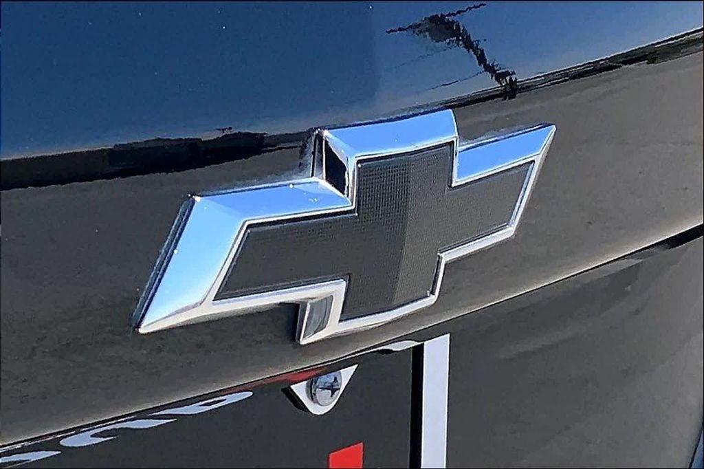 used 2024 Chevrolet Equinox car, priced at $22,119