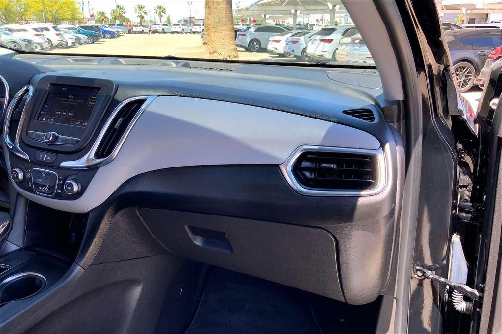 used 2024 Chevrolet Equinox car, priced at $22,119