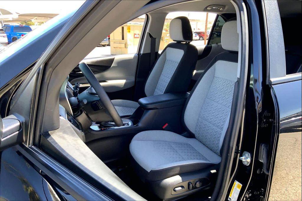 used 2024 Chevrolet Equinox car, priced at $22,119