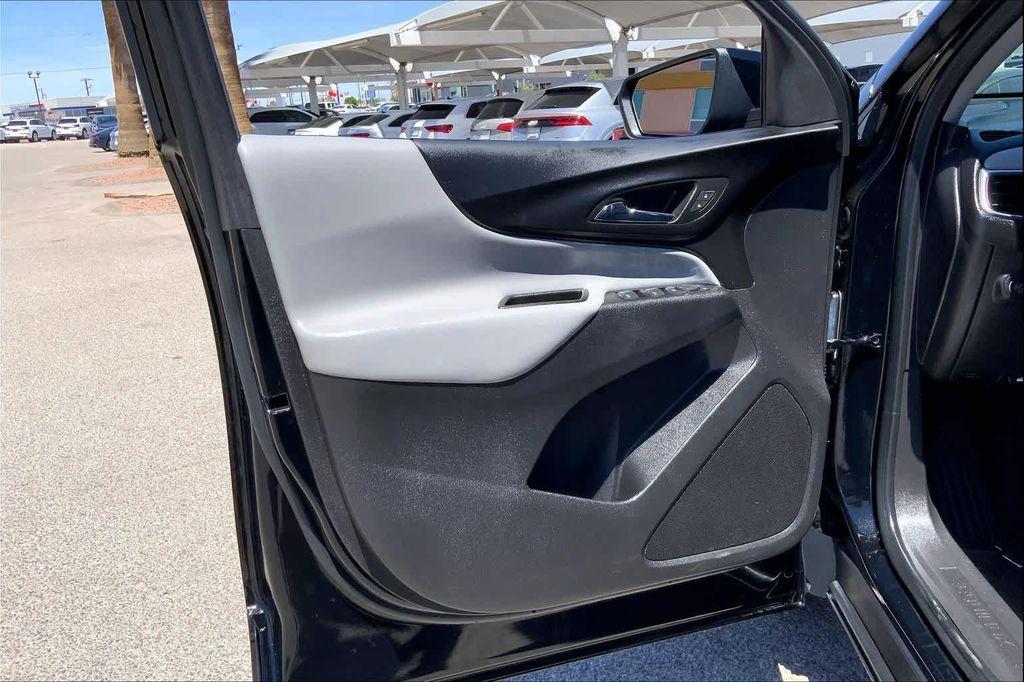 used 2024 Chevrolet Equinox car, priced at $22,119