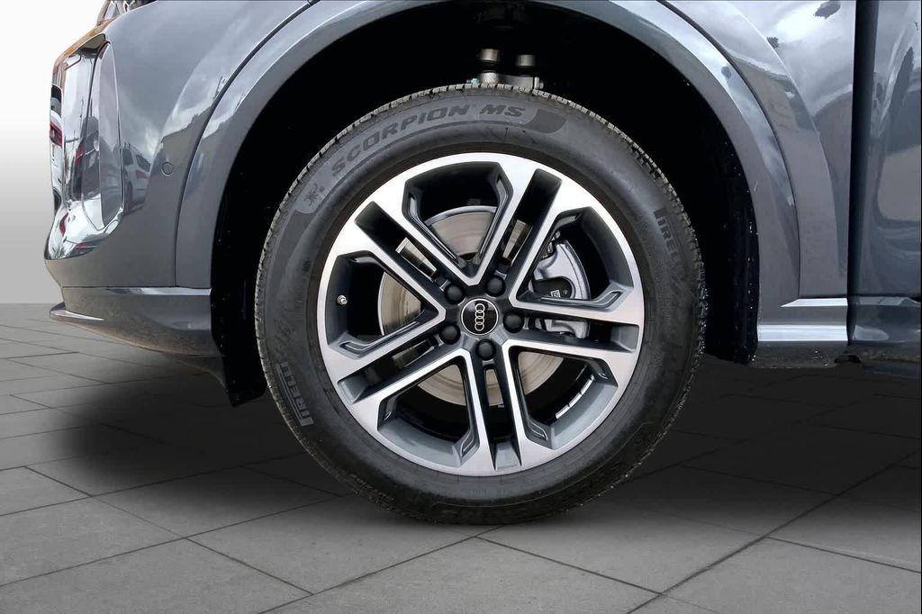 used 2025 Audi Q5 car, priced at $47,199