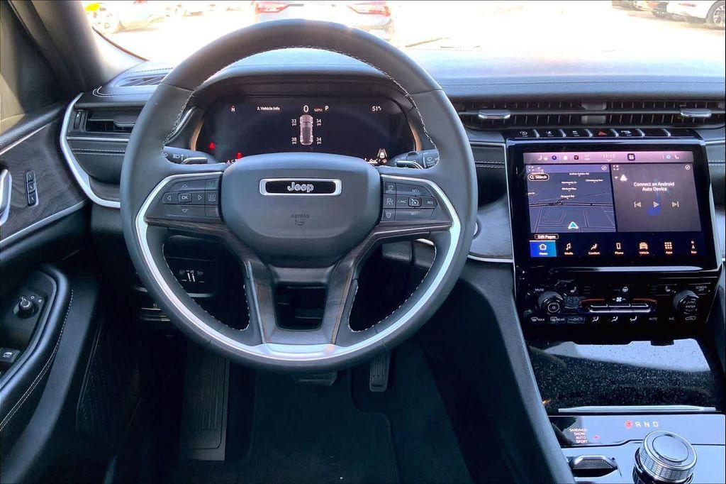 used 2024 Jeep Grand Cherokee car, priced at $34,790