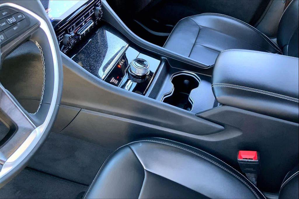 used 2024 Jeep Grand Cherokee car, priced at $34,790