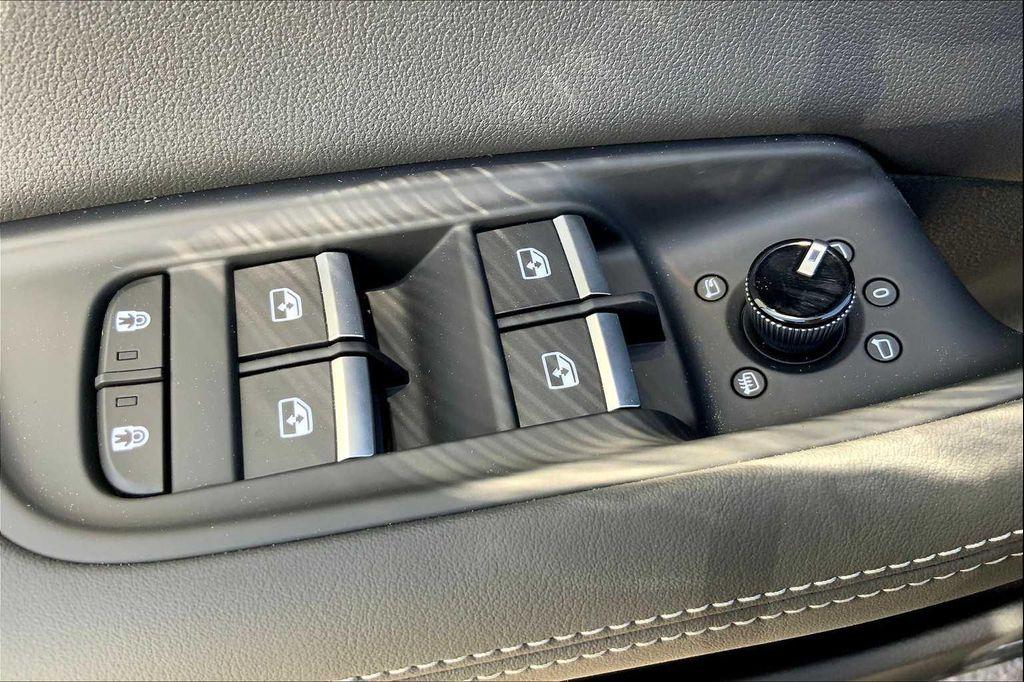 new 2026 Audi Q8 car, priced at $86,450