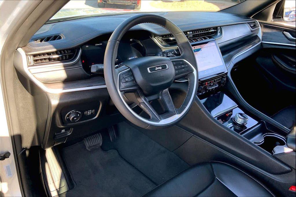 used 2024 Jeep Grand Cherokee L car, priced at $33,275